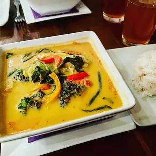 Red curry with veggies