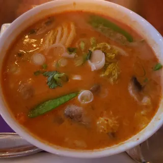 Tom Kha
