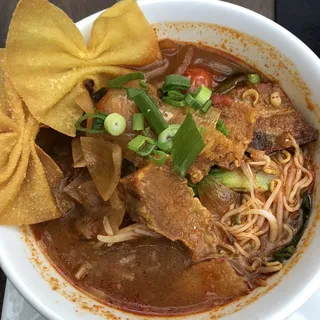 Teow Tom Yum (Noodle Soup)