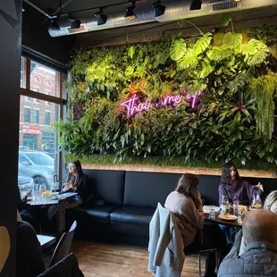 Grass/Floral wall decor says &quot;Thai me up!&quot;