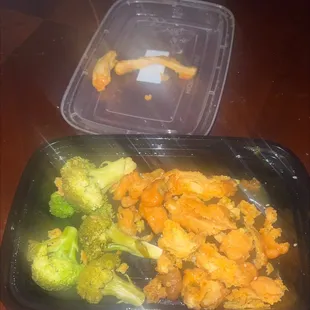 ewwww whats this chicken or soy tofu thats gross its very hard to eat this