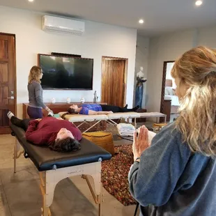 Reiki treatment working on the Crown Chakra