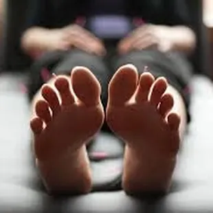 Grounding the body's energies with Acupuncture