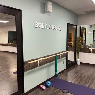 Spacious room for a dozen or so bare class folks at a time. All gear provided!