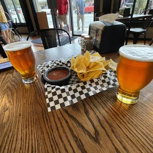 Complementary chips and salsa