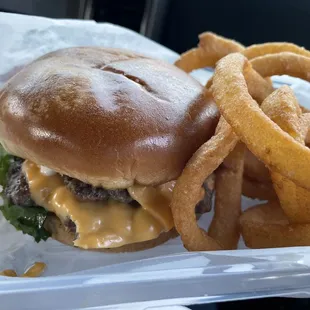 Boga burger with onion rings