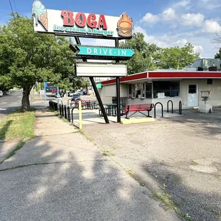 the entrance to the restaurant