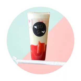 Strawberry milk tea (before mixing)