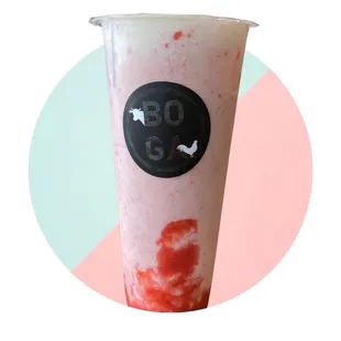 Strawberry milk tea (after mixing)