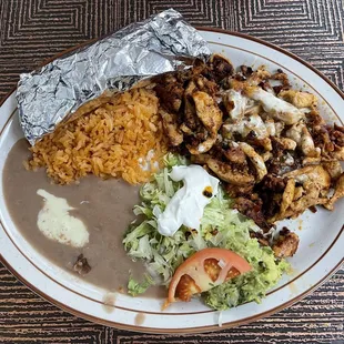 a plate of mexican food