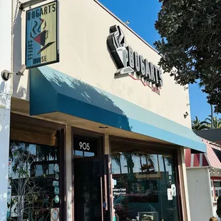 Entrance to Bogarts