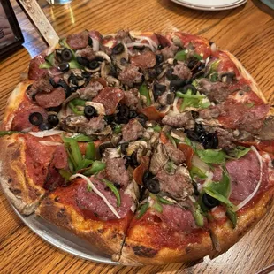 Medium Bogey&apos;s Combo Pizza - $29.99
