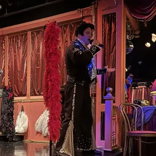 Elvis is in the house