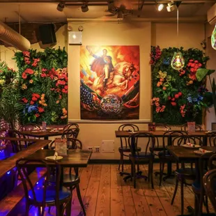 interior, pizza