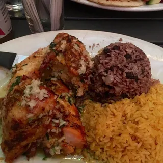 1/2 Rotisserie Chicken Bandeja