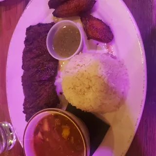 Steak Skirt Bandeja Paisa ( 10 OZ )
