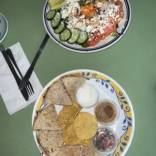 Salad w/shrimp + shrimp quesadillas