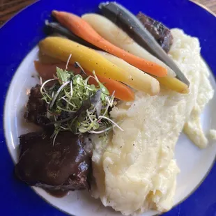 Beef short ribs with carrots and whipped potatoes