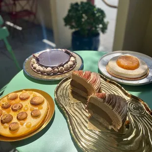 Chocolate Tart Large, Exotic Medium, Lemon Tart Medium, Chocolate Entremet slices