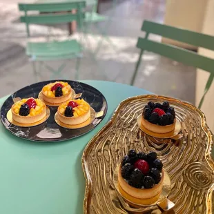 Mango and Berries Tarts