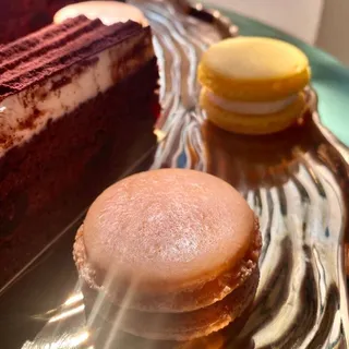 Hazelnut Macaron Cookie