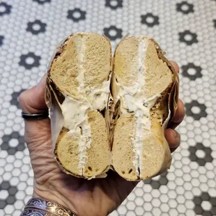 Everything bagel w vegan chives cream cheese $5.50