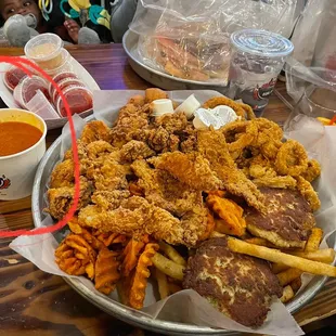 Amazing service waitress Keke! A1 experience, food on point!