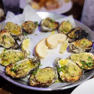 a platter of oysters