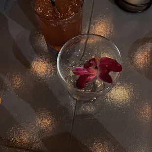 dessert, drink
