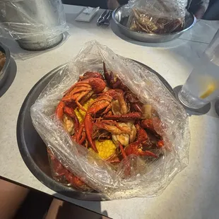 Shrimp and Crawfish Boil with House Juicy Sauce