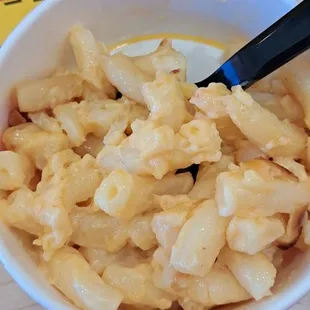 Trash in the name of baked macaroni