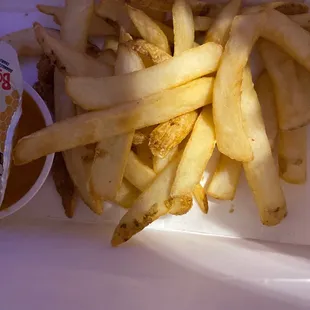 No seasoning on the fries...