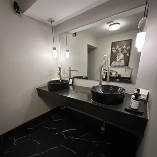 Nice bathrooms