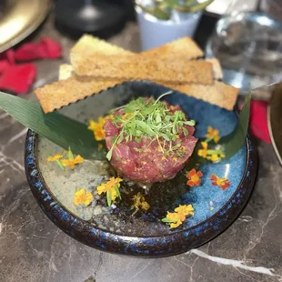 bluefin tuna tartare - ponzu, chili oil, truffled togarashi crackers - 9/10