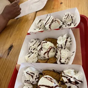Peanut butter cookies w ice cream, also brownie w ice cream.