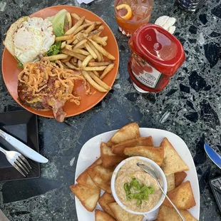 Bolder burger, artichoke &amp; crab dip