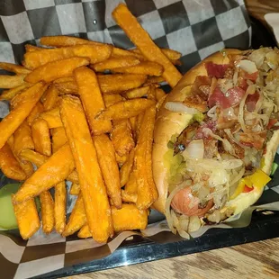 Hotdog and sweet potatoe fries