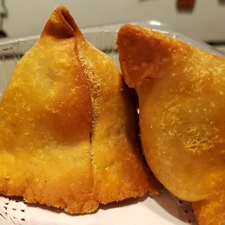 VEGETABLE SAMOSA