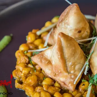 Samosa with Choley