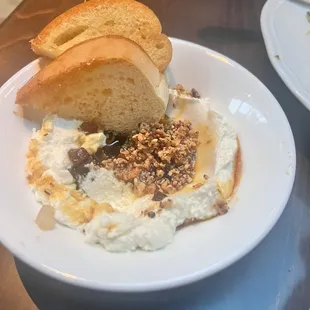 Pan Con Queso