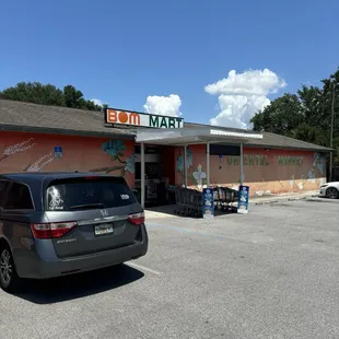 BOM Oriental Market exterior