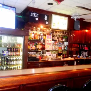 Bar w/ TV for Flyers games