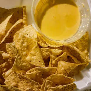 Chips &amp; queso