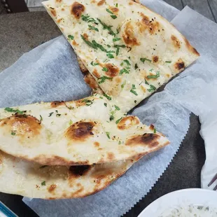 Garlic naan