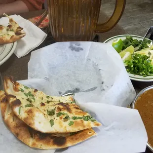 Garlic naan