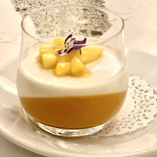 Mango dessert