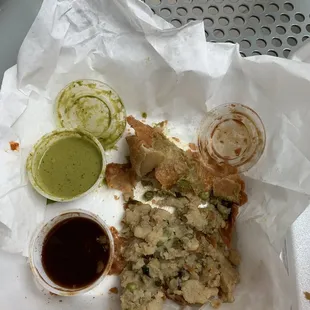 Rancid grease samosas with horrible mint chutney.