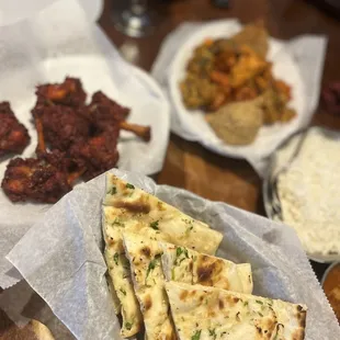 Garlic Naan and Chicken Lollipop (6 pc)