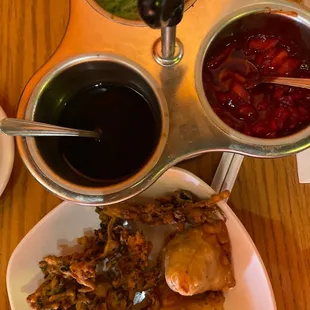 Vegetable platter and chutneys