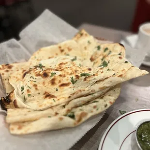 Garlic naan